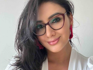 Alter: 43 / Skorpion - Alter: 167 / normal - Geschlecht: weiblich - Ausrichtung: heterosexuell - Haare: schwarz / lang - Piercing: keins - bewebmaster-Alter: B - Hautfarbe: latina - Augen: braun - Rasur: stark behaart